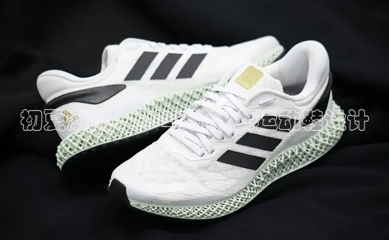 初夏潮流：2025新款女运动鞋设计