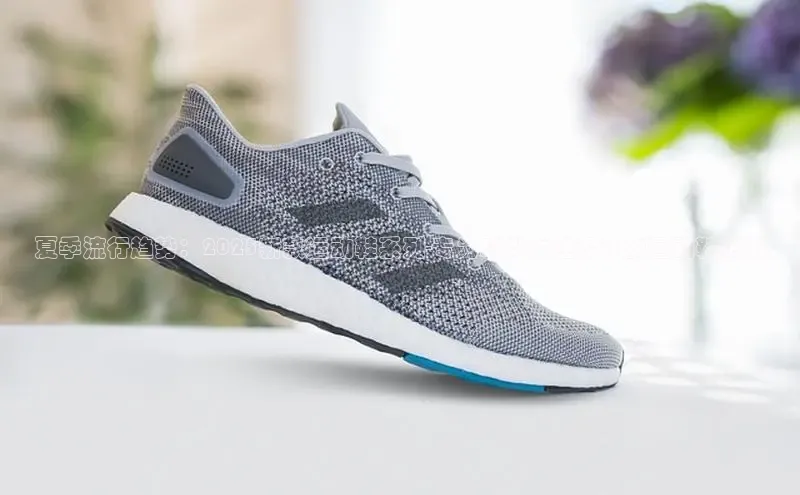 夏季流行趋势：2025新款运动鞋系列-专为时尚女性设计的运动鞋热潮